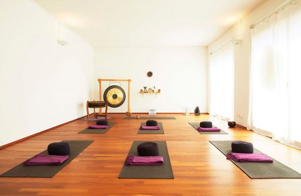 Studio zu vermieten in Zürich Binz, Wiedikon in Zürich
