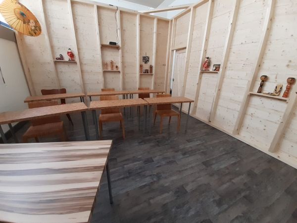 Kleiner Seminarraum bei Luzerner Allmend, Deko Japanisch in Kriens