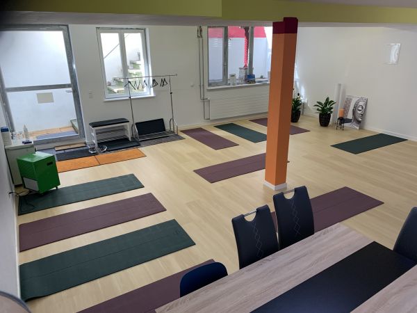 Raum 80 qm Tanz Yoga Therapie alle Formen in Zürich