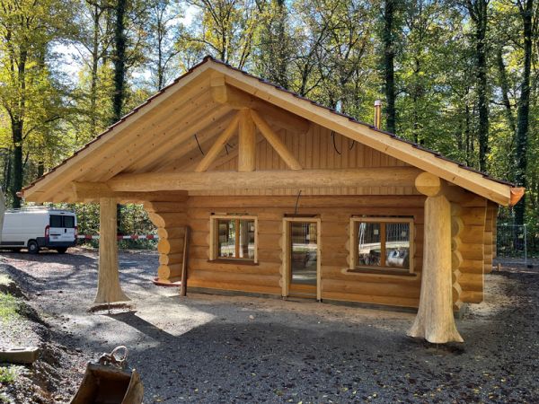 WALDHÜTTE SPITALWALD in Bülach