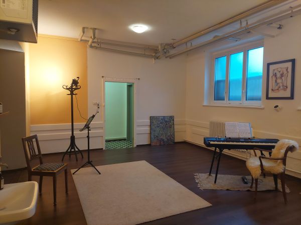 Raum zum Singen oder Körperarbeit (Yoga etc.) bei Hubertus ZH in Zürich