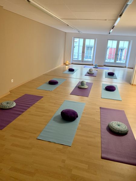 Raum für Bewegung (Yoga,Pilates, Qi Gong etc.), Massage und Coaching in Bern