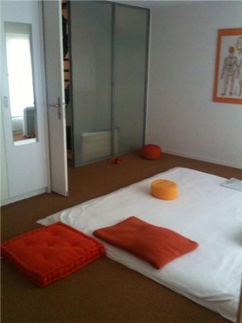 Therapieraum Monatsmiete  mit Bad und Sitzplatz im Matte-Quartier Bern in Bern