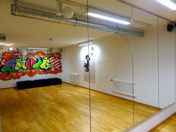 Tanzraum, Beamerraum, Küche in Basel