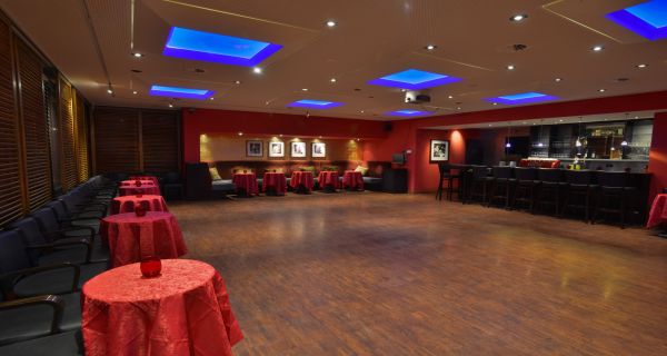 Tanzstudio/Eventraum mit Bar/Partyraum in Zürich