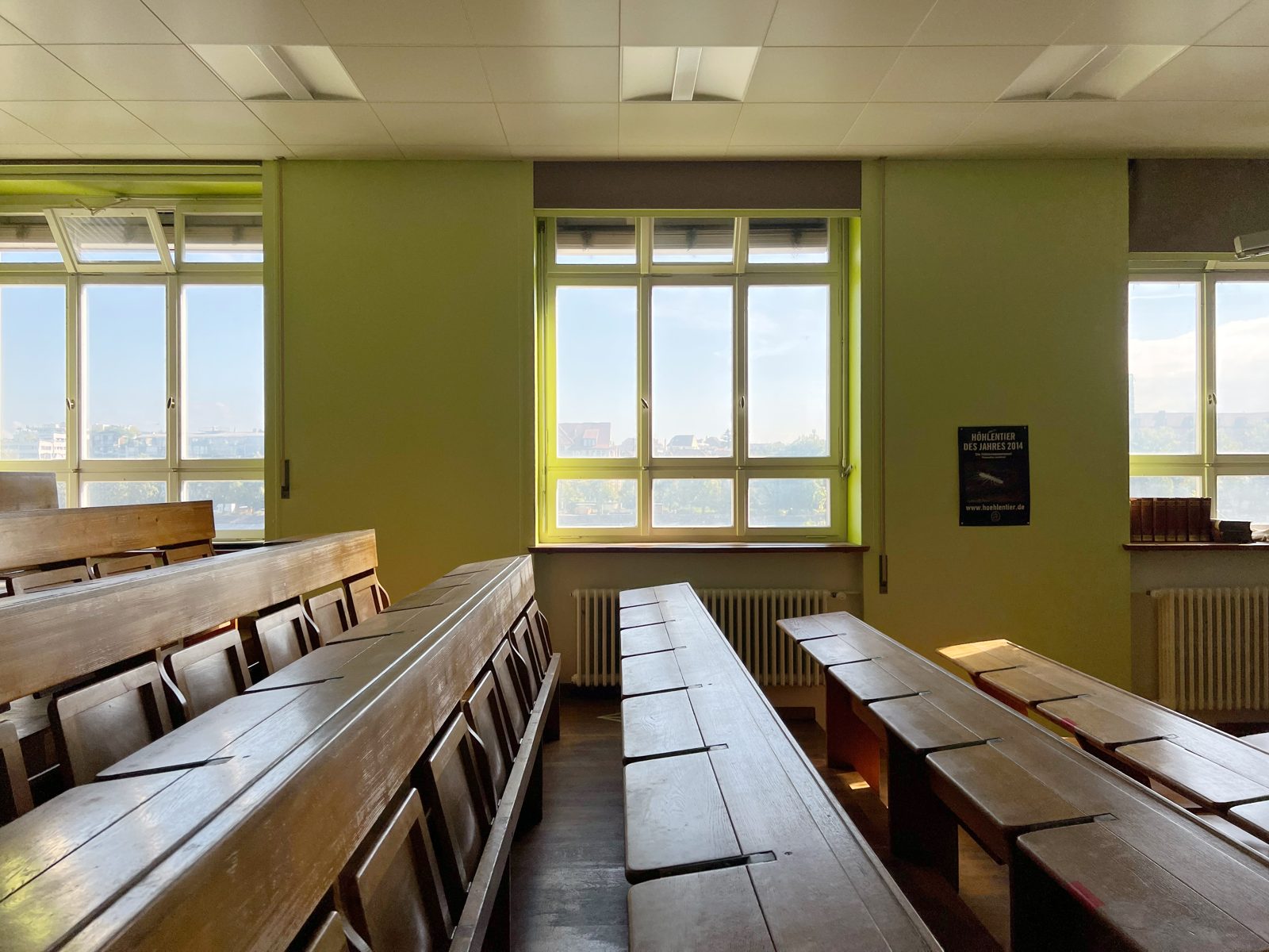 Kleiner Hörsaal mit Rheinblick, weiteres Bild