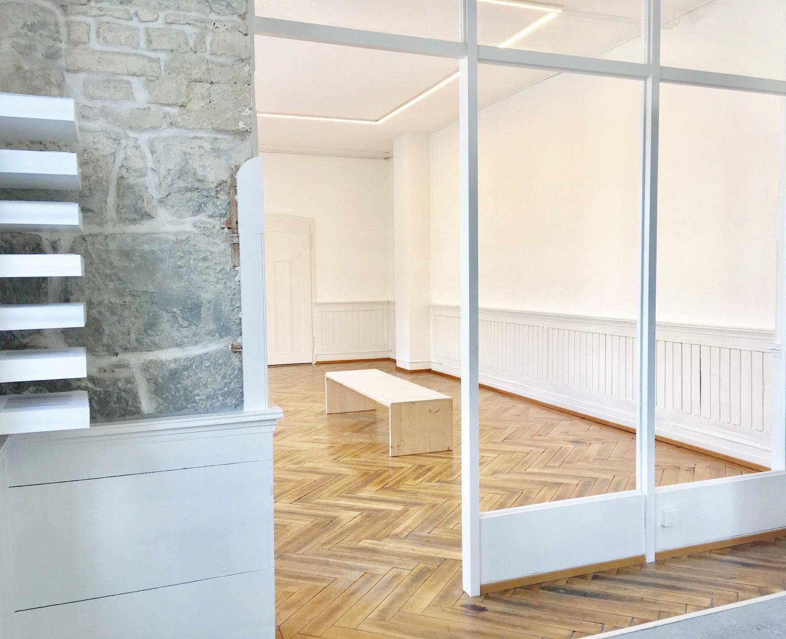 ABSOLUTE EMPTY SPACE for your Workshop, Band, Dancing, Yoga, Meditation, Session, Creativity, Events, Get-Together, Just Beeing, weiteres Bild