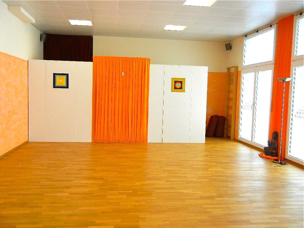 Yoga-Raum für Gymnastik, Meditation, Thai Chi, Qi Gong und Seminare, weiteres Bild