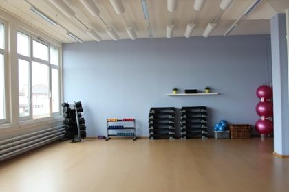 Studio Pilates Athletica- Lichtdurchfluteter Trainingsraum, weiteres Bild