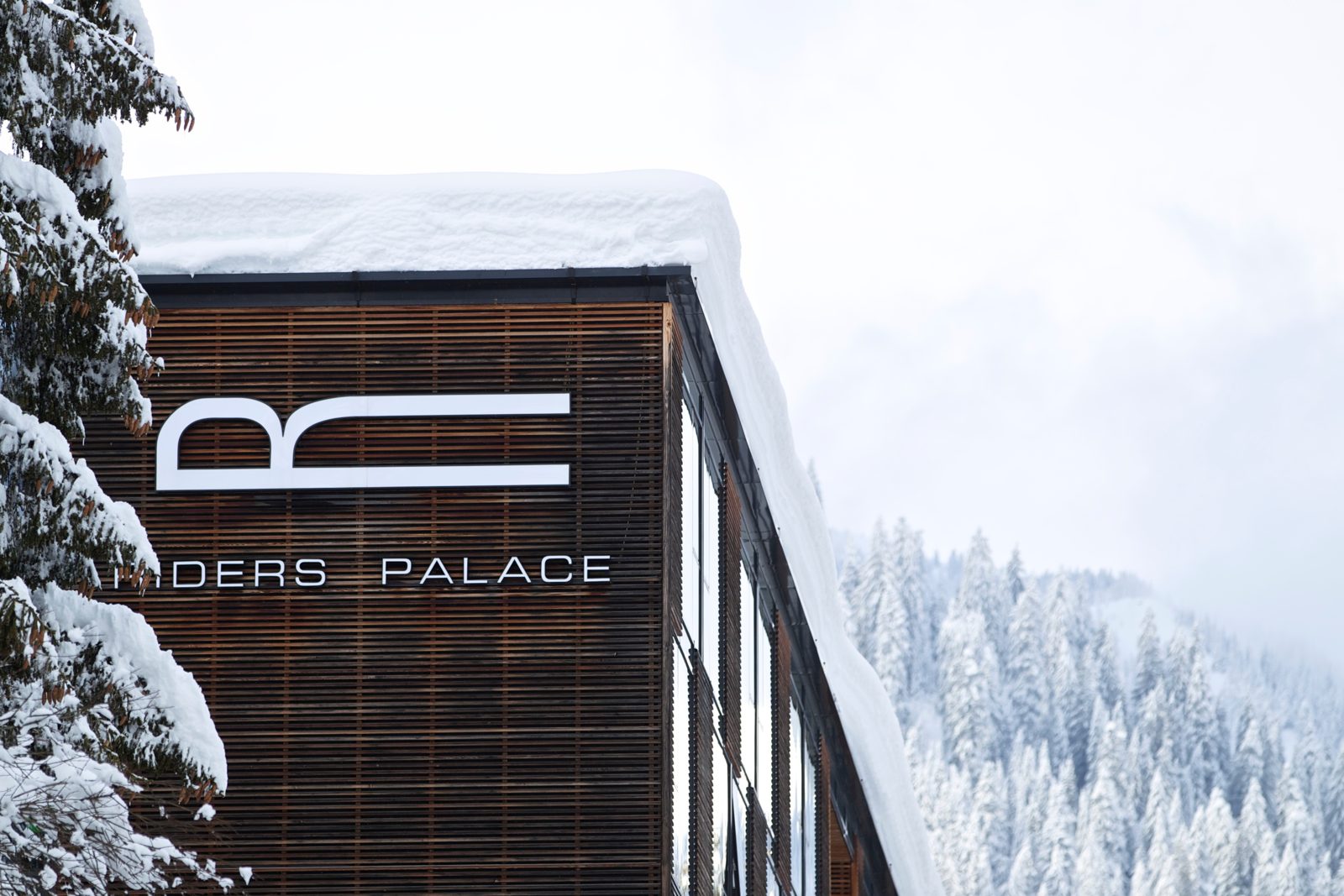 Riders Palace Club, weiteres Bild