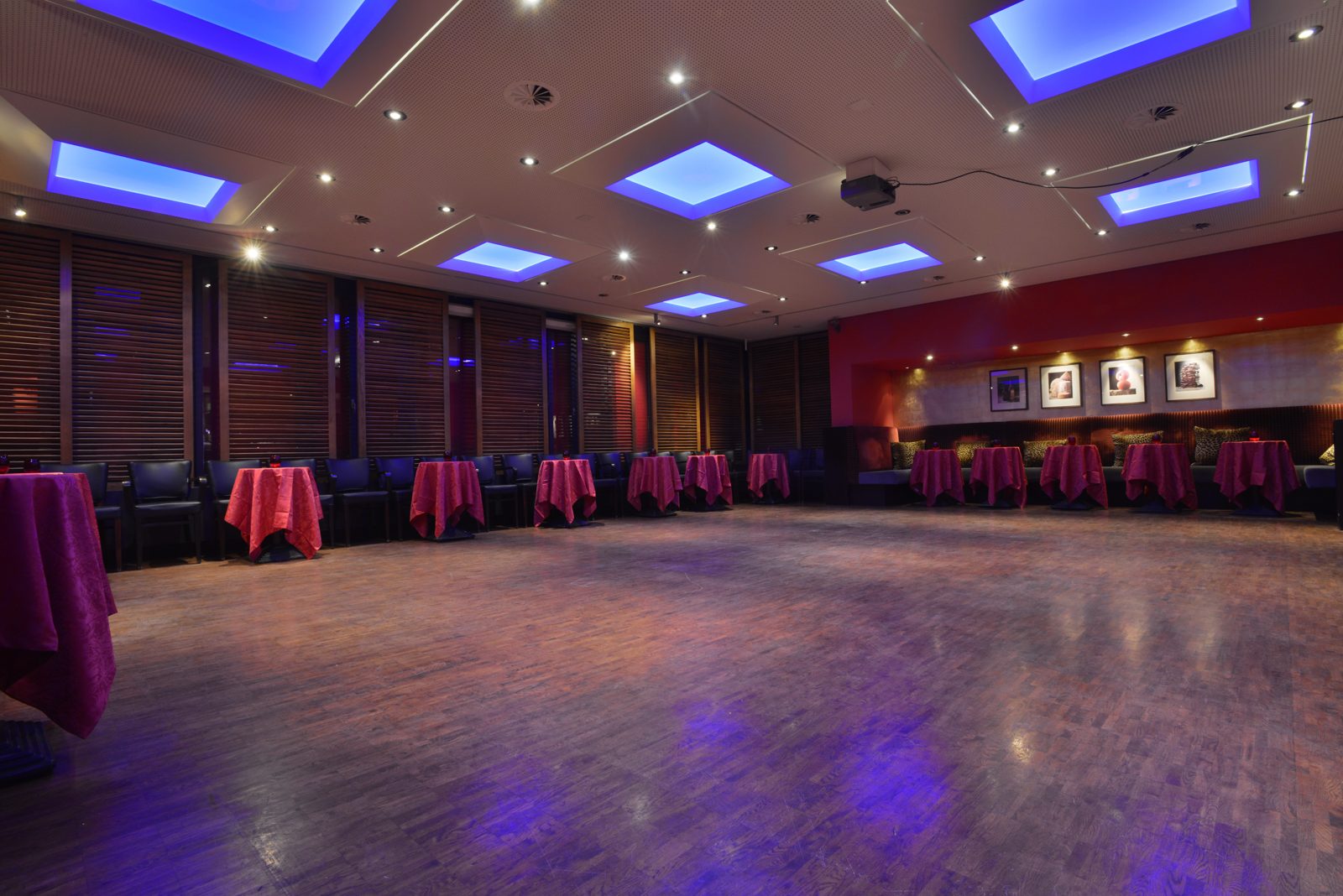 Tanzstudio/Eventraum mit Bar/Partyraum, weiteres Bild