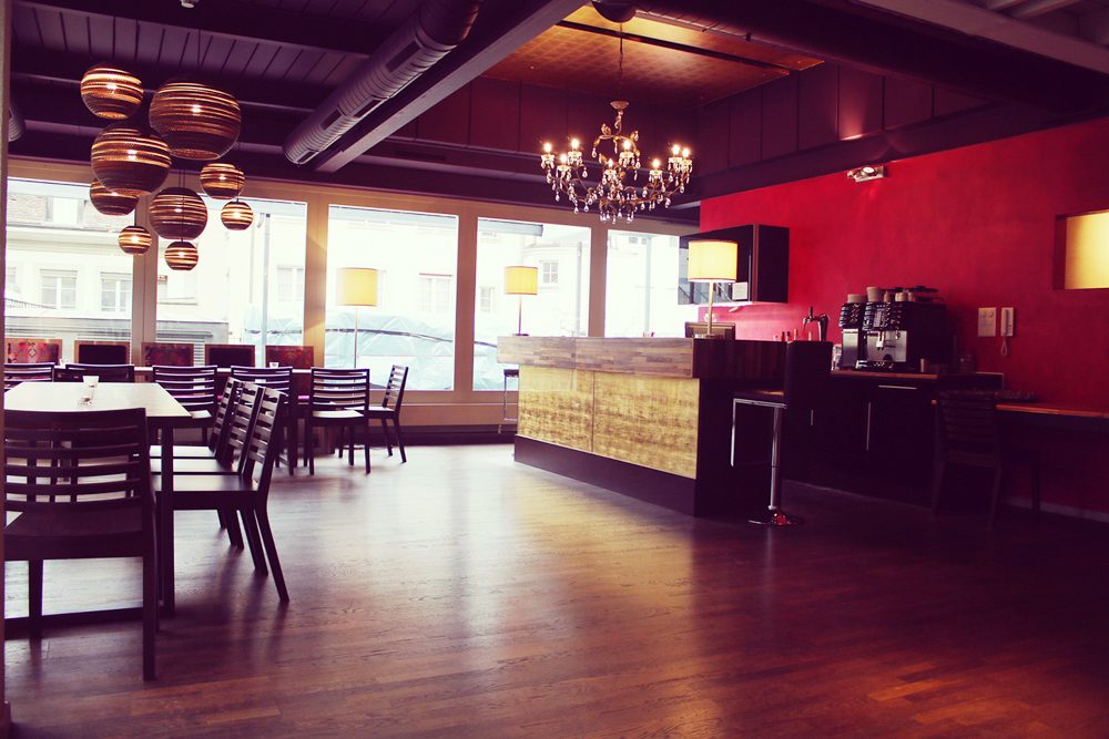 Tanzlounge, weiteres Bild
