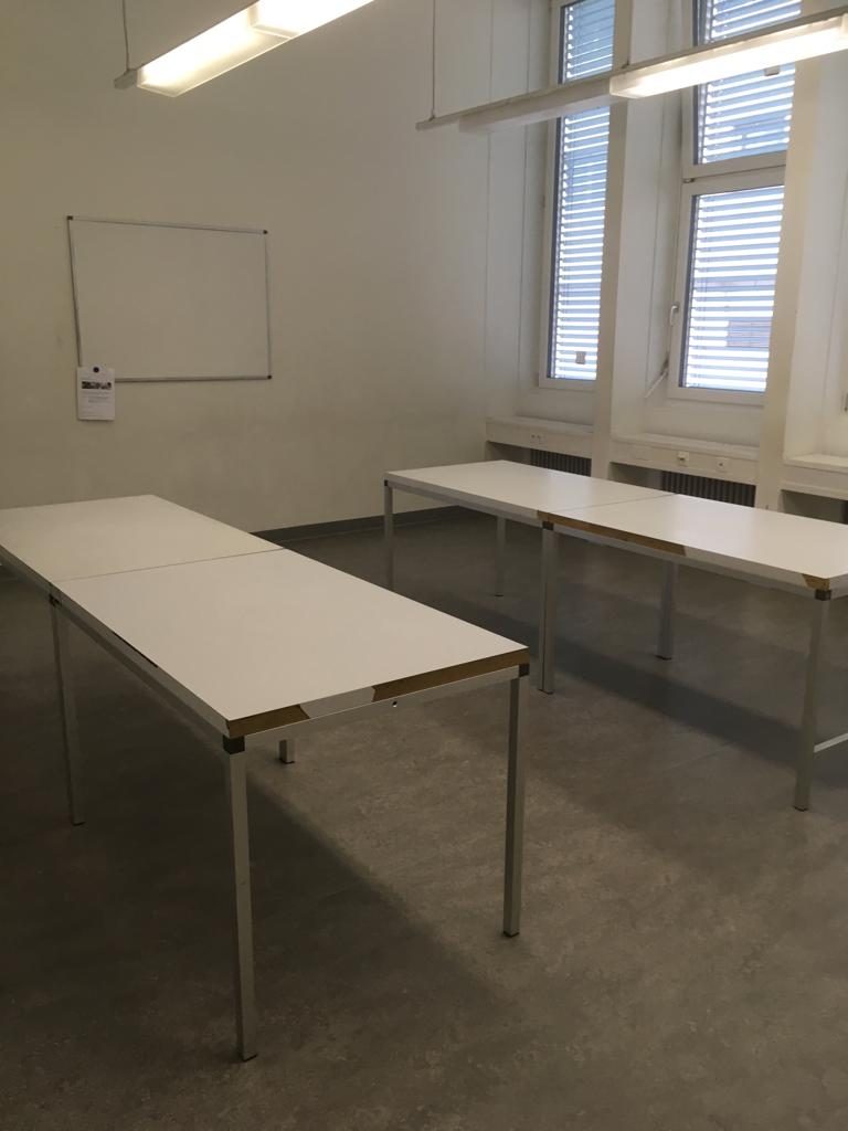 Schulzimmer, Seminarraum und Fitnessraum, weiteres Bild